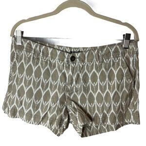 The North Face Maywood Linen Blend Tan White Ikat Print 2.5" shorts Size 6